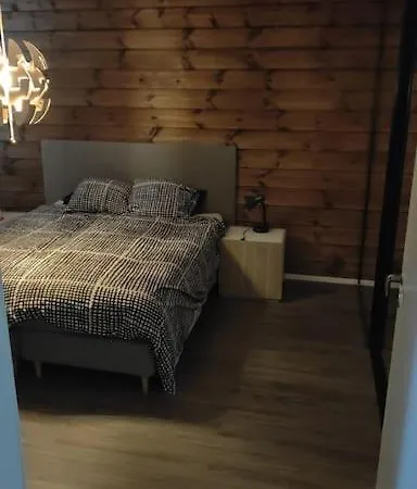 Rivitalohuoneisto - Rauhallinen Alue Apartamento